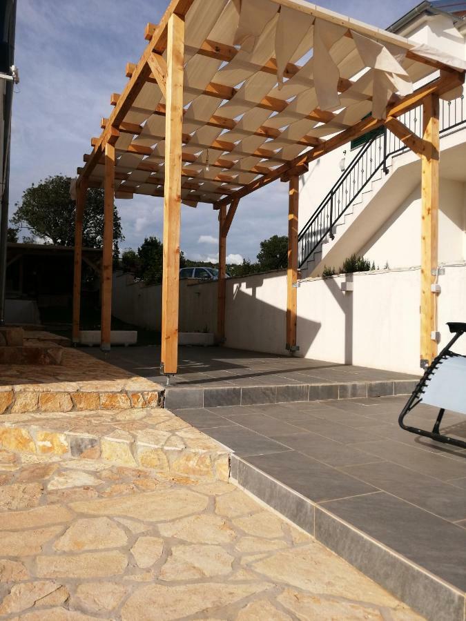 Kuca Za Odmor Postonjski Maslenica Exterior photo